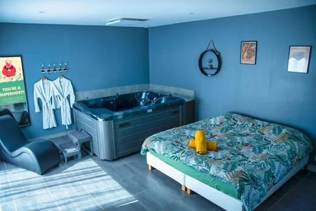 Love Room - La Parenthese